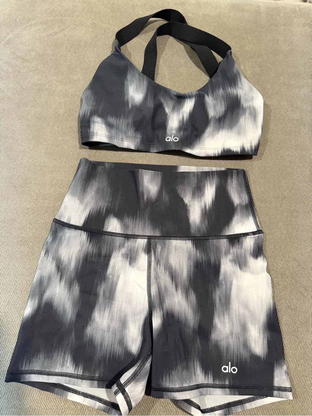 Alo Yoga Set - Vapor Aurora Take Charge Bra and Matching High Waist Shorts